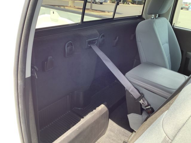 Used 2019 RAM 1500 Classic SLT AWD/4WD image 30