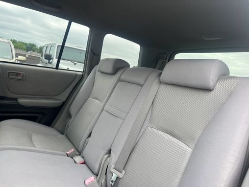 Used 2004 Toyota Highlander 4WD V6 image 15