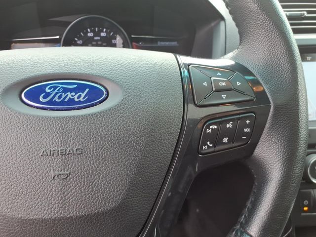 Used 2017 Ford Explorer XLT w/ Equipment Group 202A AWD/4WD image 11