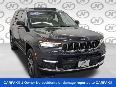 Used 2023 Jeep Grand Cherokee L Limited AWD/4WD image 32