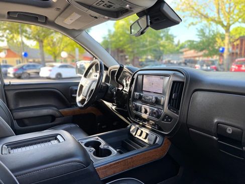 Used 2018 Chevrolet Silverado 1500 High Country AWD/4WD image 13