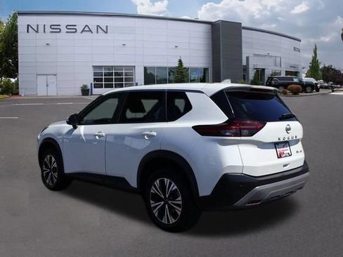 Used 2023 Nissan Rogue SV AWD/4WD image 6