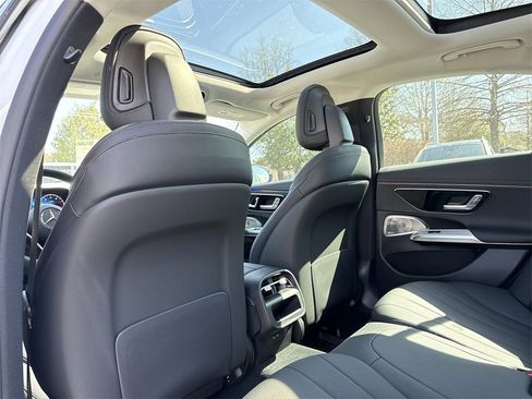 Certified 2025 Mercedes-Benz E 350 4MATIC Sedan image 13