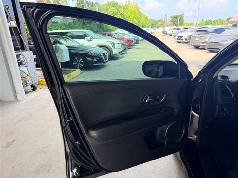 Used 2022 Honda HR-V EX-L image 23