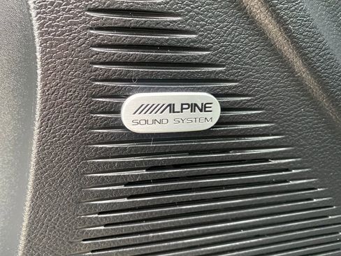 Used 2015 Dodge Challenger R/T Plus image 35