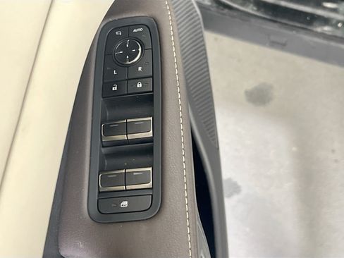 Used 2024 Lexus RX 350 Premium w/ Accessory Package (Z1) AWD/4WD image 17