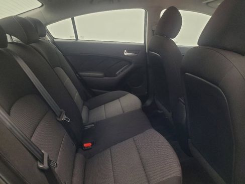 Used 2018 Kia Forte LX FWD image 19