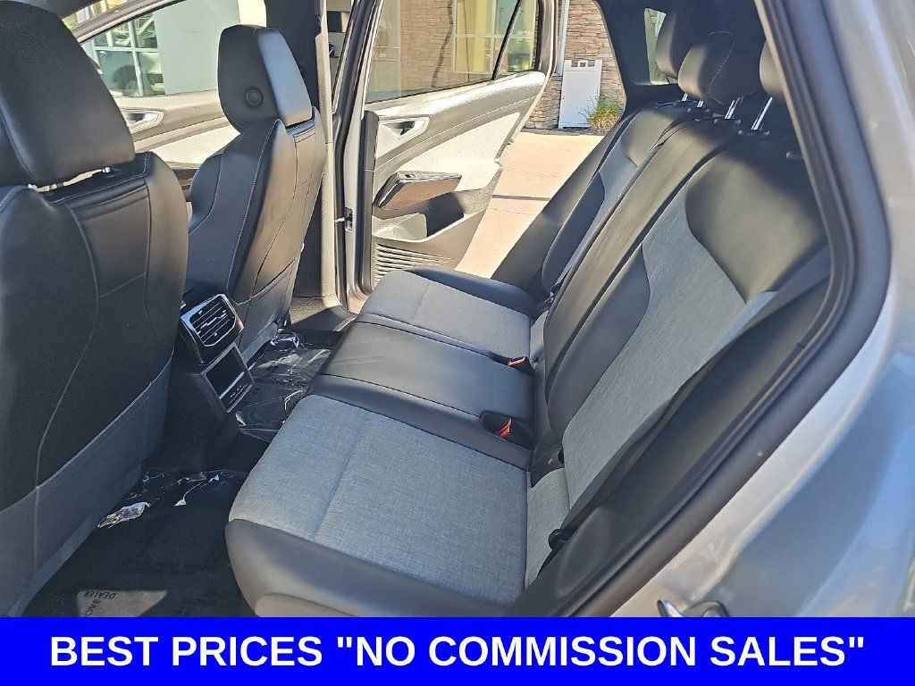 Used 2023 Volkswagen ID.4 Pro AWD/4WD image 13