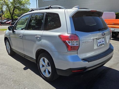 Used 2020 Subaru Forester Premium AWD/4WD image 31