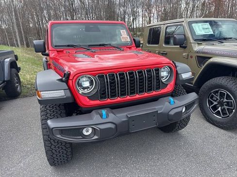 Used 2025 Jeep Wrangler Unlimited Rubicon 4xe w/ Convenience Group image 4