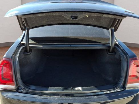 Used 2023 Chrysler 300 Touring w/ Sport Appearance Package RWD image 31
