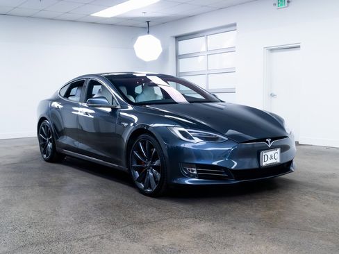 Used 2017 Tesla Model S P100D image 25