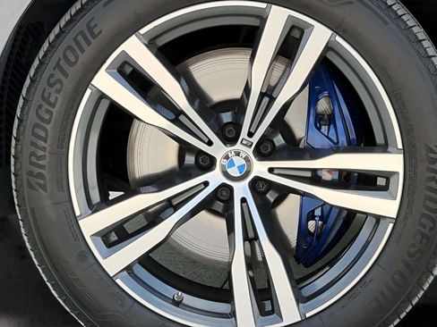 Used 2020 BMW X7 xDrive40i w/ M Sport Package AWD/4WD image 44