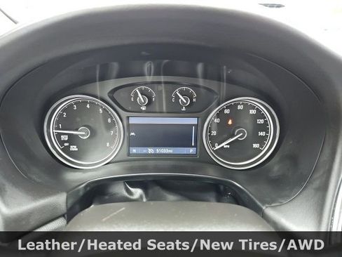 Used 2022 Buick Enclave Essence image 13