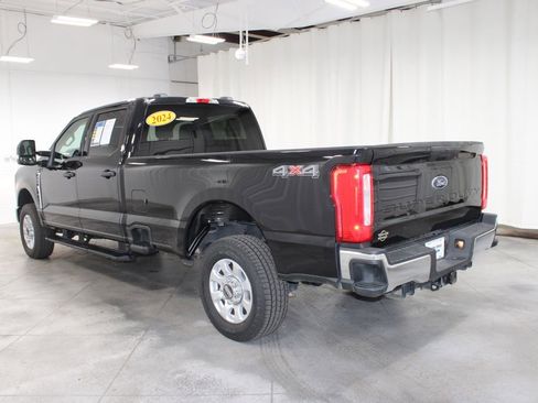 Used 2024 Ford F250 XLT image 7