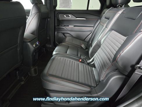 Used 2025 Ford Explorer ST-Line RWD image 15
