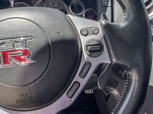 Used 2011 Nissan GT-R Premium AWD/4WD image 49