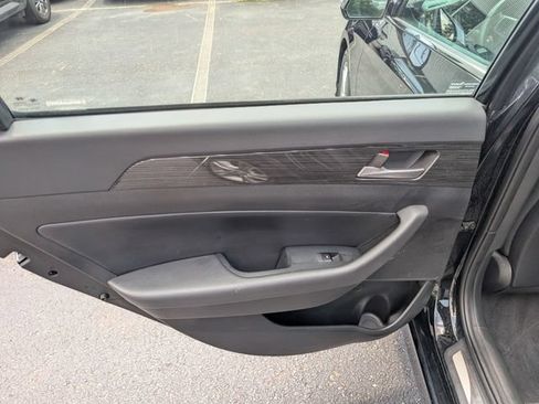 Used 2019 Hyundai Sonata Limited FWD image 10