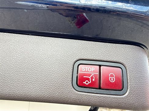 Used 2019 Mercedes-Benz GLE 400 4MATIC w/ Premium 1 Package image 31