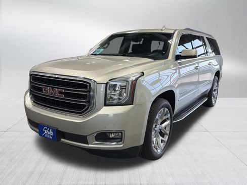 Used 2016 GMC Yukon XL SLT w/ Open Road Package image 3