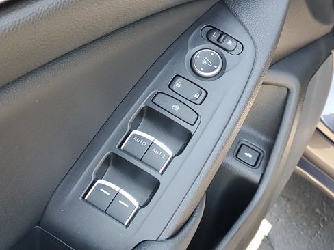 Used 2021 Honda Accord LX image 19