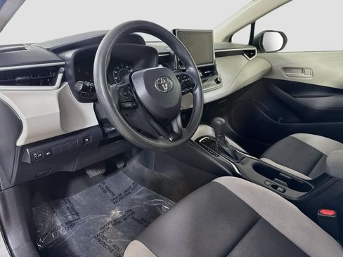 Used 2023 Toyota Corolla LE FWD image 23