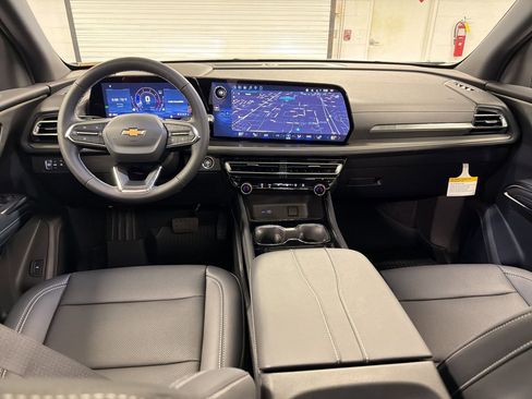 New 2026 Chevrolet Traverse LT FWD image 16
