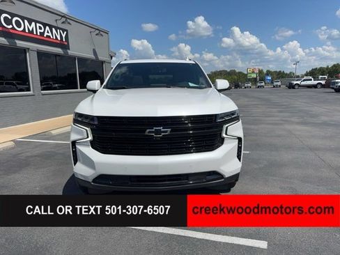 Used 2024 Chevrolet Suburban RST w/ Luxury Package AWD/4WD image 15