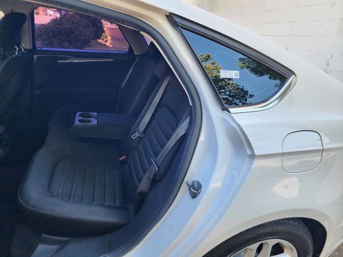 Used 2013 Ford Fusion SE image 21