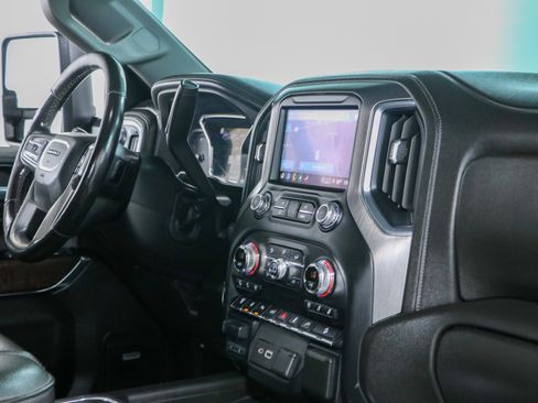 Used 2022 GMC Sierra 2500 Denali AWD/4WD image 29