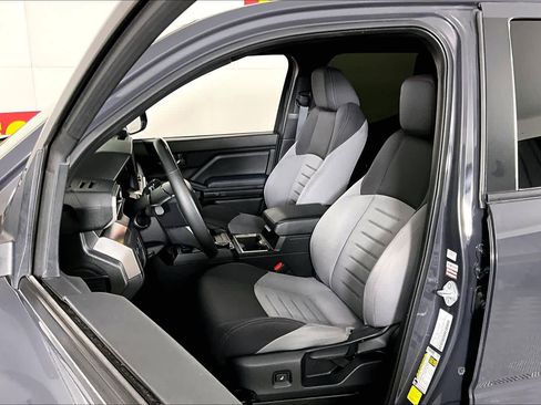 Used 2024 Toyota Tacoma TRD Sport image 7