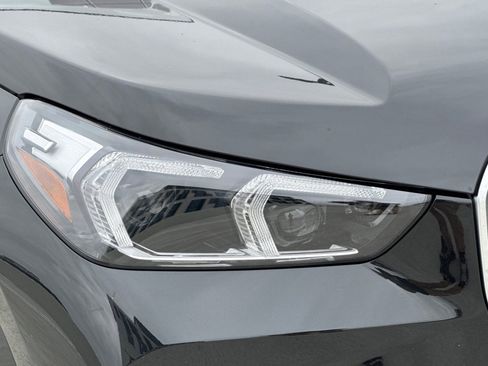 New 2026 BMW X1 xDrive28i w/ Technology Package AWD/4WD image 11