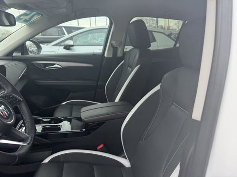 Used 2025 Buick Envision Sport Touring image 11
