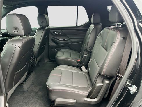 Used 2023 Chevrolet Traverse RS image 26
