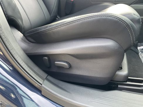 Certified 2025 Subaru Outback Limited XT image 30