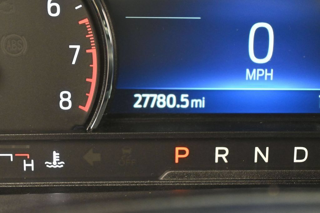 Used 2023 Ford Explorer XLT RWD image 25