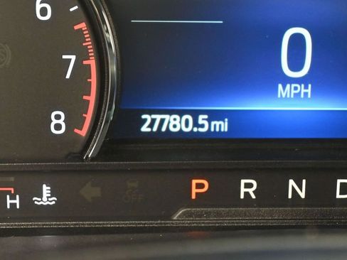 Used 2023 Ford Explorer XLT RWD image 25