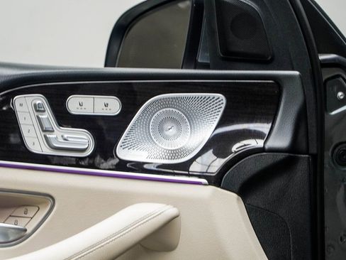 Used 2023 Mercedes-Benz GLE 450 4MATIC w/ Premium Package image 30