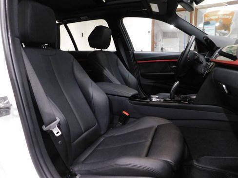 Used 2019 BMW 330i xDrive Wagon AWD/4WD image 95