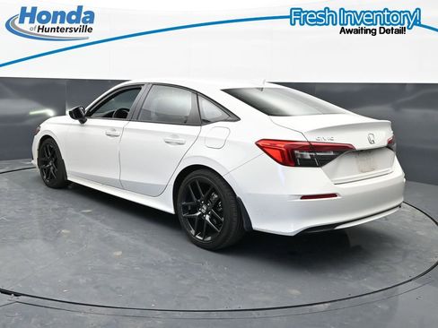 Used 2023 Honda Civic Sport image 7