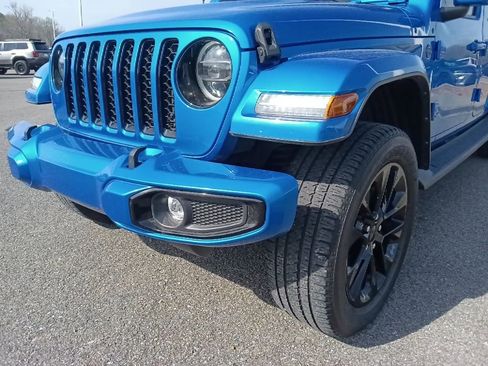 Used 2022 Jeep Gladiator Overland image 9