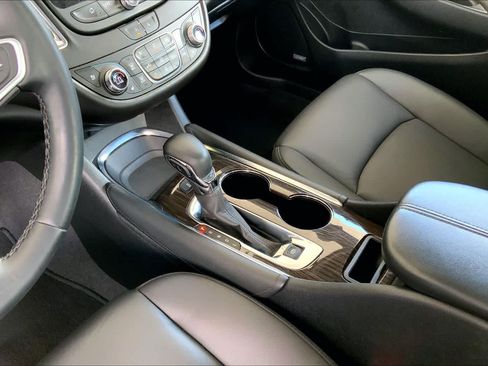 Used 2023 Chevrolet Malibu LT w/ Driver Confidence Package FWD image 17