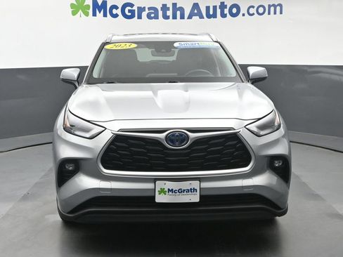 Used 2023 Toyota Highlander XLE AWD/4WD image 6
