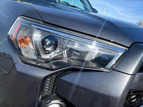 Used 2023 Toyota 4Runner SR5 Premium image 27