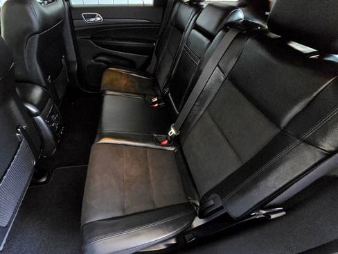 Certified 2021 Jeep Grand Cherokee Laredo X image 19