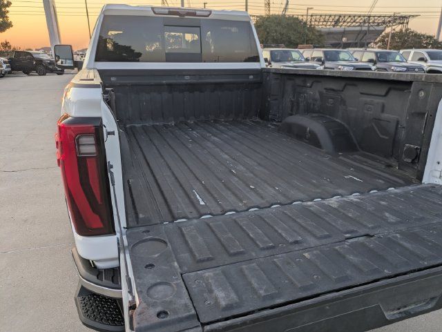 Used 2025 GMC Sierra 2500 SLT w/ SLT Convenience Package AWD/4WD image 25