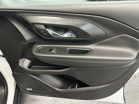 Used 2018 GMC Terrain SLT w/ Infotainment Package II image 12