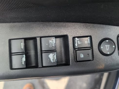 Used 2016 Honda CR-V SE image 13
