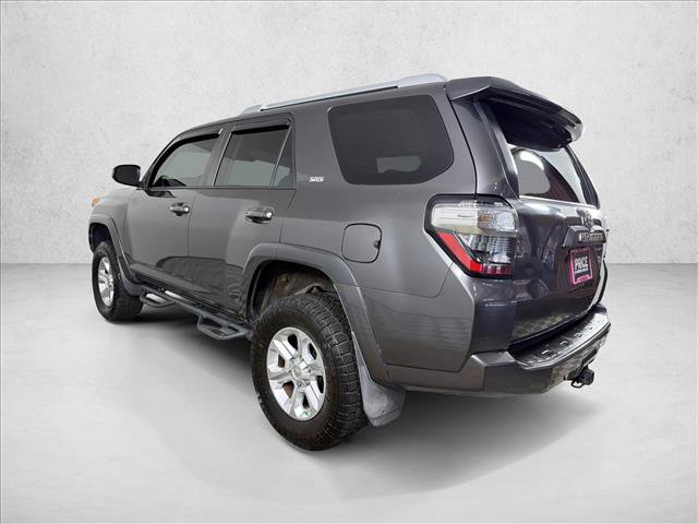 Used 2018 Toyota 4Runner SR5 AWD/4WD image 5