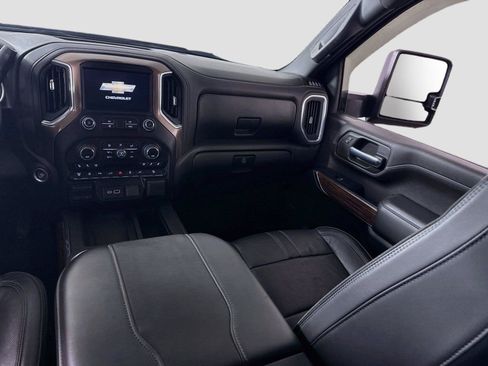 Used 2023 Chevrolet Silverado 3500 High Country w/ Safety Package II AWD/4WD image 18